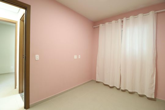 Quarto 1 de apartamento para alugar com 2 quartos, 45m² em Morumbi, Uberlândia