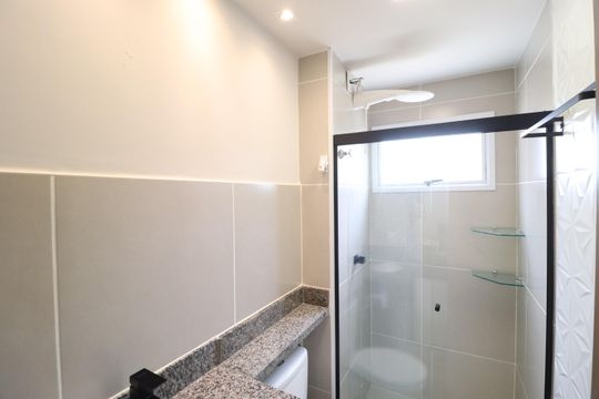 Banheiro Social de apartamento para alugar com 2 quartos, 45m² em Morumbi, Uberlândia