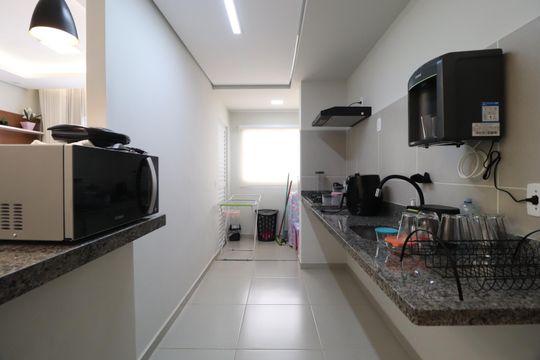 Cozinha de apartamento para alugar com 2 quartos, 45m² em Morumbi, Uberlândia