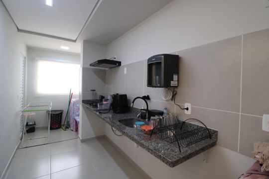 Cozinha de apartamento para alugar com 2 quartos, 45m² em Morumbi, Uberlândia