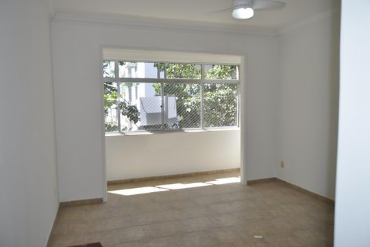 Apartamento para alugar com 2 quartos, 90m² em L Vasconcelos, Rio de Janeiro