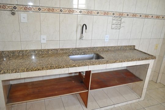 Apartamento para alugar com 2 quartos, 90m² em L Vasconcelos, Rio de Janeiro