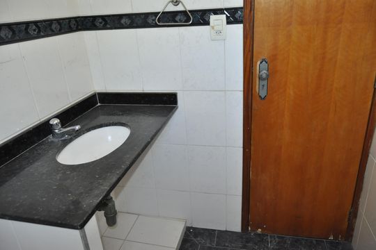 Apartamento para alugar com 2 quartos, 90m² em L Vasconcelos, Rio de Janeiro