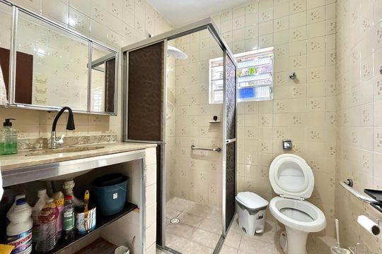 Banheiro de casa para alugar com 3 quartos, 80m² em Jardim Jabaquara, São Paulo