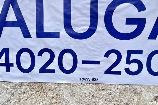 Plaquinha instalada de casa para alugar com 3 quartos, 80m² em Jardim Jabaquara, São Paulo