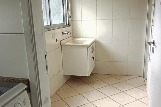 Área de serviço de apartamento para alugar com 3 quartos, 125m² em Vila Congonhas, São Paulo