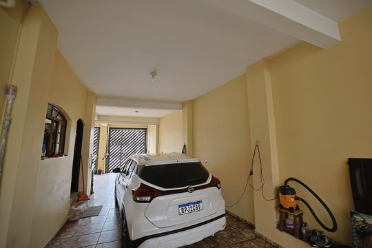 Garagem de casa à venda com 3 quartos, 290m² em Burgo Paulista, São Paulo