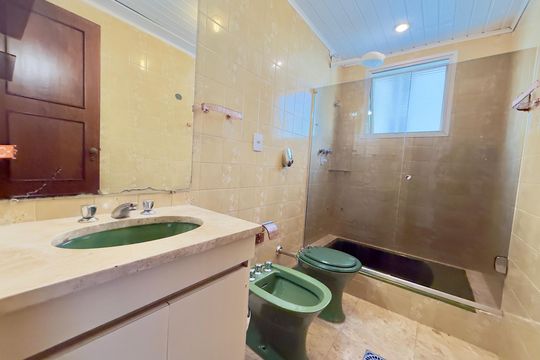 Apartamento à venda com 4 quartos, 140m² em Funcionários, Belo Horizonte