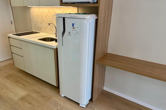 Cozinha de kitnet/studio à venda com 1 quarto, 26m² em Jardim das Acacias, São Paulo