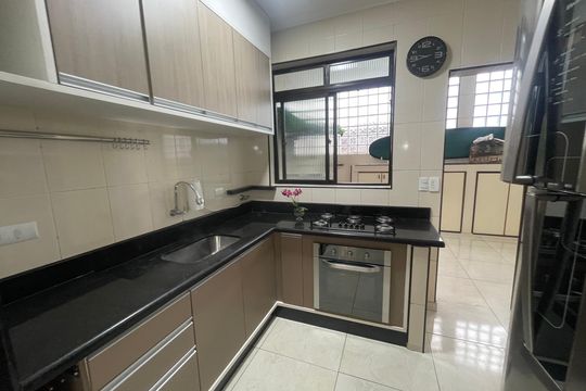 Cozinha de casa para alugar com 3 quartos, 160m² em Vila Valenca, São Vicente