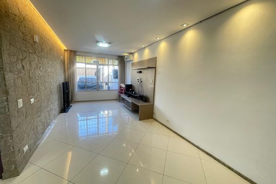 Casa para alugar com 3 quartos, 160m² em Vila Valenca, São Vicente