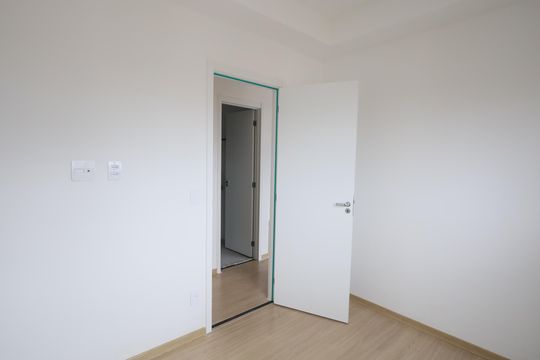 Quarto  de apartamento à venda com 2 quartos, 49m² em Jaguaribe, Osasco
