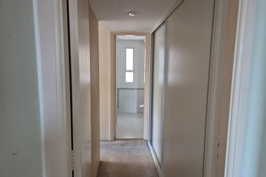 Corredor de apartamento à venda com 3 quartos, 104m² em Campo Belo, São Paulo