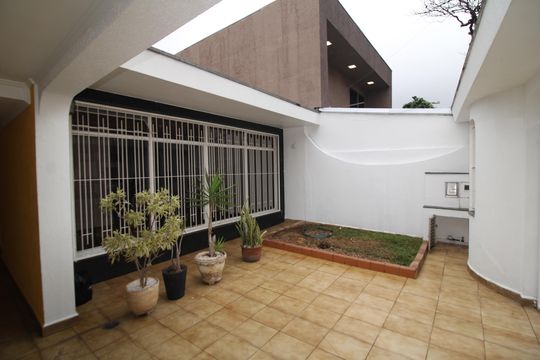 Garagem de casa para alugar com 3 quartos, 165m² em Jardim Franca, São Paulo