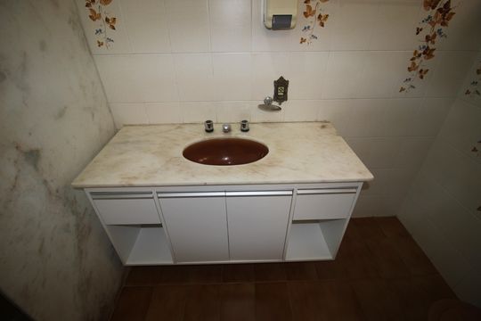 Casa para alugar com 4 quartos, 245m² em Jardim Santa Rosália, Sorocaba