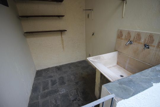 Área de serviço de casa para alugar com 4 quartos, 245m² em Jardim Santa Rosália, Sorocaba