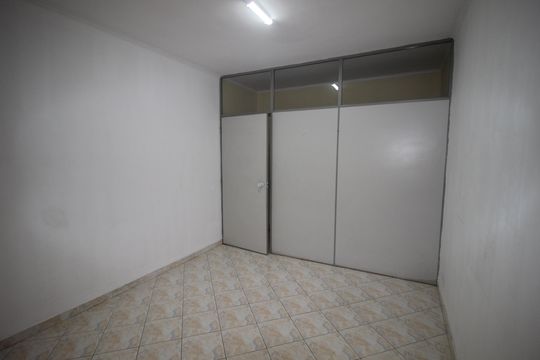 Escritório de casa para alugar com 4 quartos, 245m² em Jardim Santa Rosália, Sorocaba