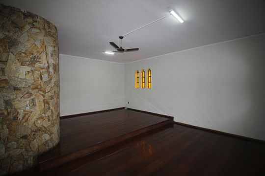 Sala de casa para alugar com 4 quartos, 245m² em Jardim Santa Rosália, Sorocaba