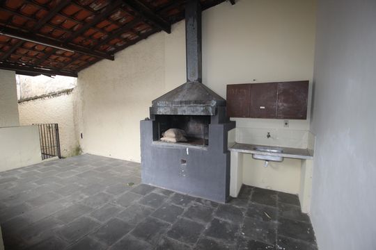 Área externa de casa para alugar com 4 quartos, 245m² em Jardim Santa Rosália, Sorocaba