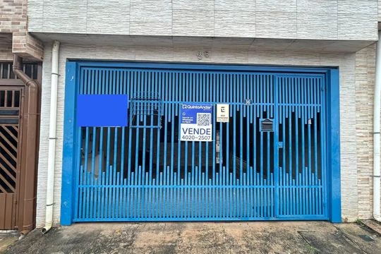 Placa instalada na fachada do imóvel  de casa à venda com 3 quartos, 212m² em Jardim Sao Manoel, Guarulhos