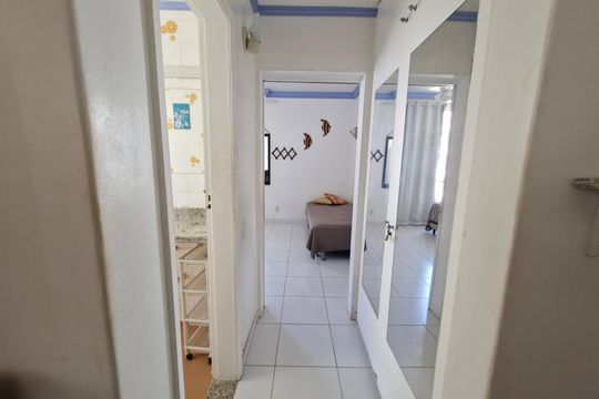 Corredor de apartamento para alugar com 1 quarto, 45m² em São Bento, Cabo Frio