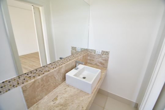 Banheiro Suíte de casa de condomínio para alugar com 3 quartos, 300m² em Chácara Bela Vista, Campinas