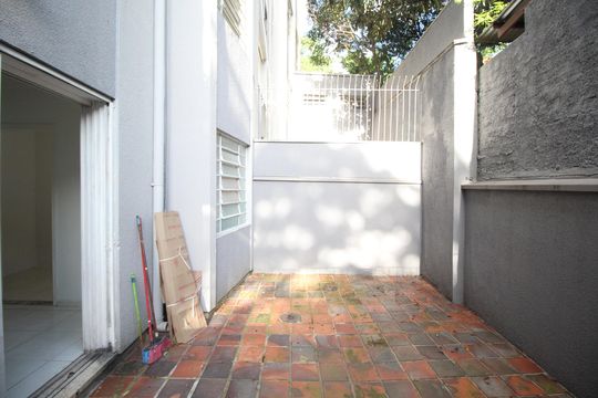 Quintal de apartamento para alugar com 0 quarto, 37m² em Cristo Redentor, Porto Alegre