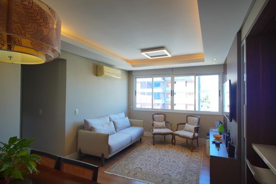 Apartamento à venda com 2 quartos, 73m² em Petrópolis, Porto Alegre