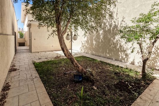 Casa à venda com 5 quartos, 330m² em Vila Palmeiras, São Paulo