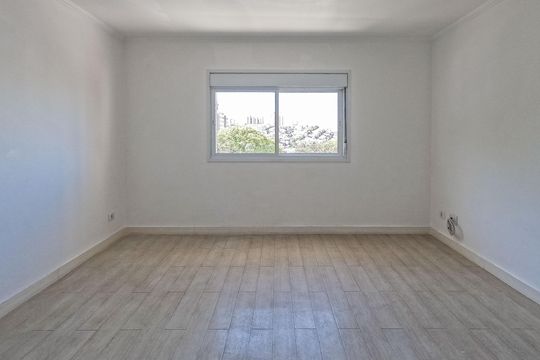 Casa à venda com 5 quartos, 330m² em Vila Palmeiras, São Paulo