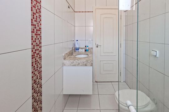 Casa à venda com 5 quartos, 330m² em Vila Palmeiras, São Paulo