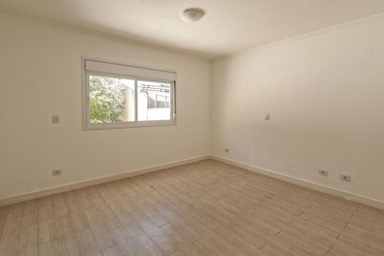 Casa à venda com 5 quartos, 330m² em Vila Palmeiras, São Paulo