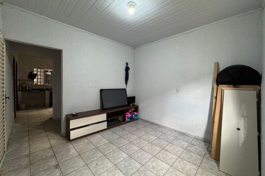 Casa para alugar com 3 quartos, 60m² em Conjunto 9, Brasília