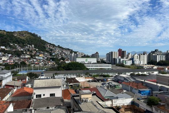 Vista de apartamento para alugar com 2 quartos, 112m² em Centro, Florianópolis