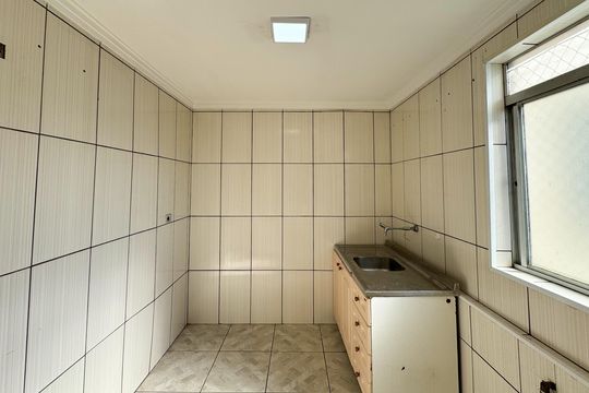 Cozinha de apartamento à venda com 2 quartos, 50m² em Santa Terezinha, São Bernardo do Campo