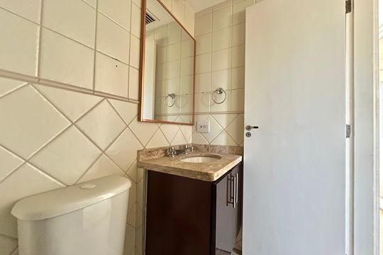 Banheiro Corredor de apartamento para alugar com 2 quartos, 60m² em Chácara Inglesa, São Paulo