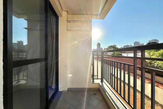 Varanda de apartamento para alugar com 2 quartos, 60m² em Chácara Inglesa, São Paulo