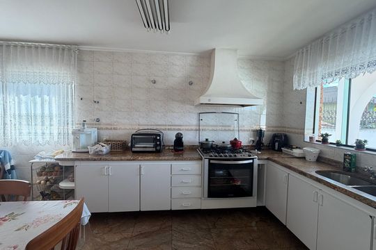 Cozinha de casa para alugar com 5 quartos, 777m² em City América, São Paulo
