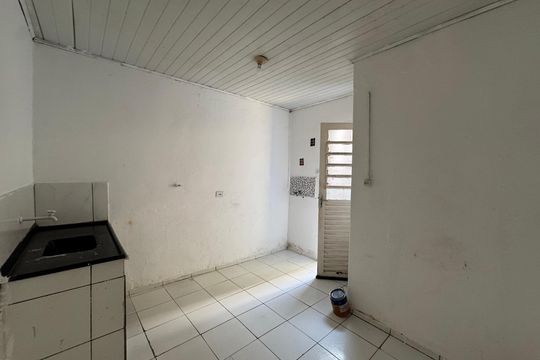 Casa para alugar com 1 quarto, 80m² em Vila Osasco, Osasco