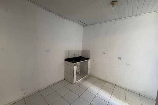 Sala/Cozinha de casa para alugar com 1 quarto, 80m² em Vila Osasco, Osasco