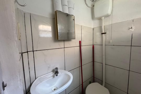 Banheiro de casa para alugar com 1 quarto, 80m² em Vila Osasco, Osasco