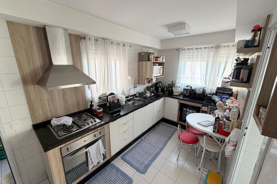 Cozinha de apartamento à venda com 3 quartos, 107m² em Cidade São Francisco, São Paulo