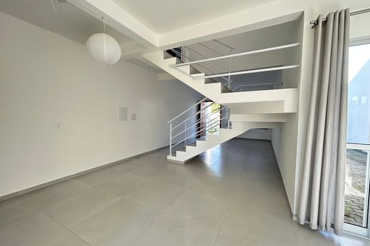 Casa para alugar com 3 quartos, 125m² em Campeche Central, Florianópolis