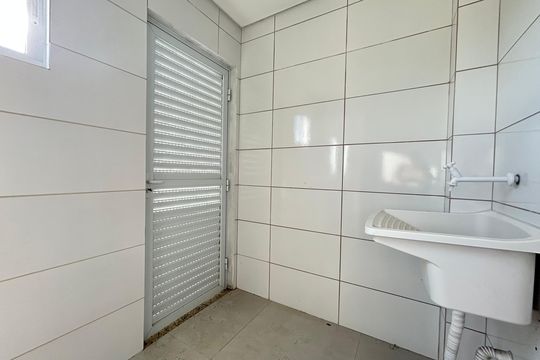 Área de Serviço de casa para alugar com 3 quartos, 125m² em Campeche Central, Florianópolis