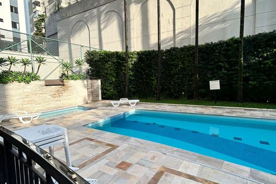 Área externa de apartamento à venda com 2 quartos, 74m² em Vila Madalena, São Paulo