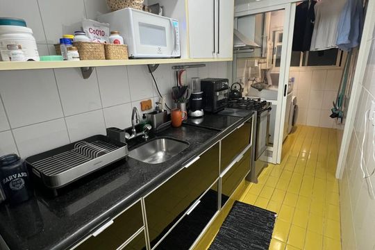 Cozinha de apartamento à venda com 2 quartos, 74m² em Vila Madalena, São Paulo