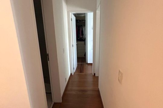 Corredor de apartamento à venda com 2 quartos, 74m² em Vila Madalena, São Paulo