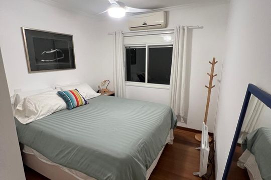 Quarto de apartamento à venda com 2 quartos, 74m² em Vila Madalena, São Paulo