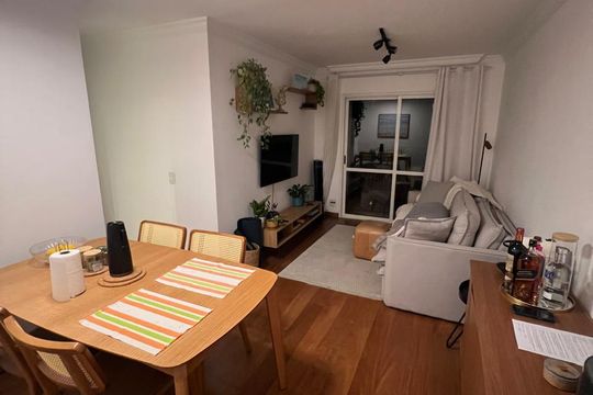 Apartamento à venda com 2 quartos, 74m² em Vila Madalena, São Paulo