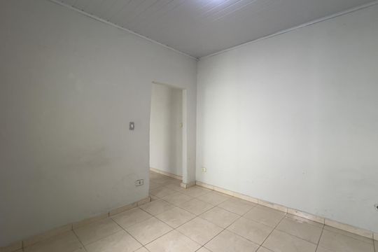 Sala/Quarto de casa para alugar com 1 quarto, 40m² em Jardim Rosana, Guarulhos